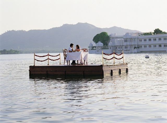 Taj Udaipur baja