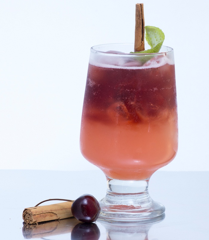 Coctel Belvedere Red Plume