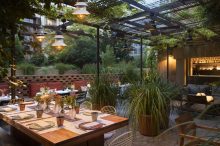 El patio restaurante hotel alexandra