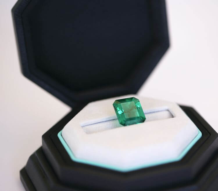 THE TIFFANY MUZO EMERALD