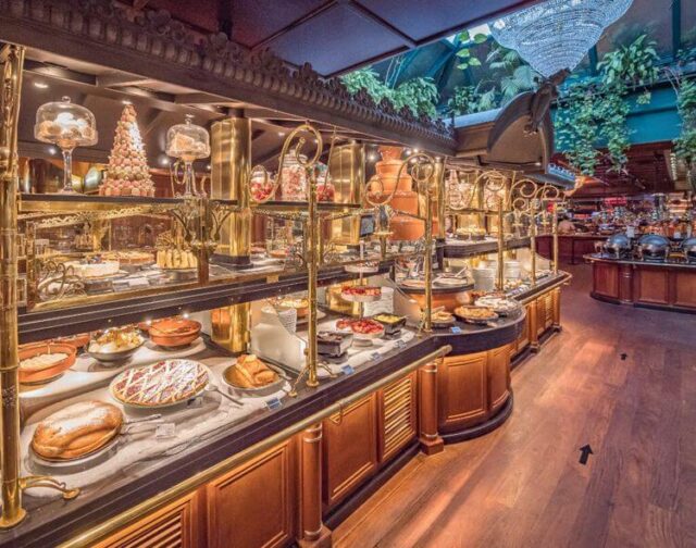 Les Grands Buffets Restaurant Narbona