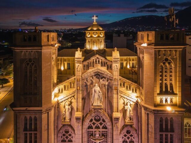 El Salvador Iglesia El Calvario