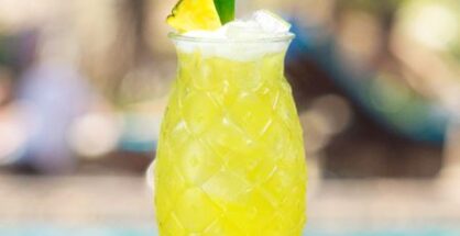 coctel malibu piña
