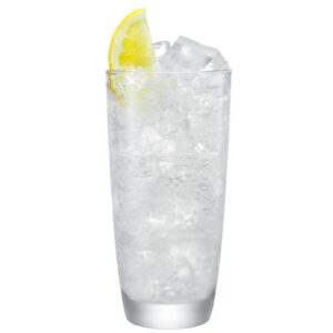 coctel malibu tonic