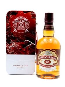 Drew Young plasma la esencia del Whisky Chivas Regal