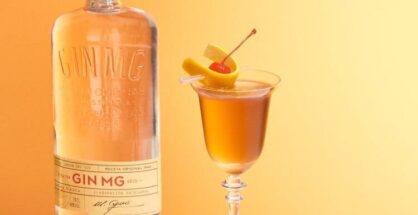 Gin MG botella y vaso